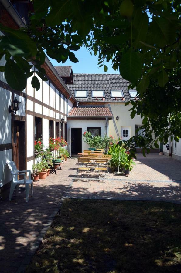 Pension Am Park Wörlitz Buitenkant foto
